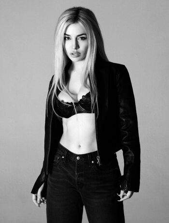 Ava Max