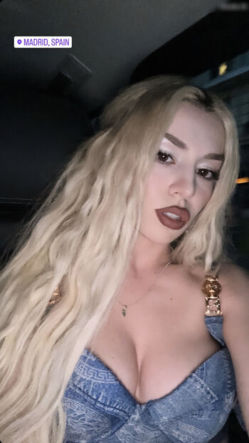 Ava Max