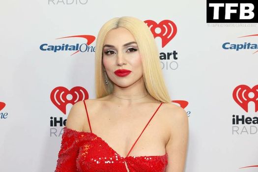 Ava Max