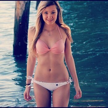 Ava Sambora