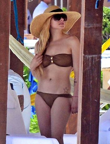 Avril Lavigne