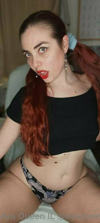 ayaqueenil