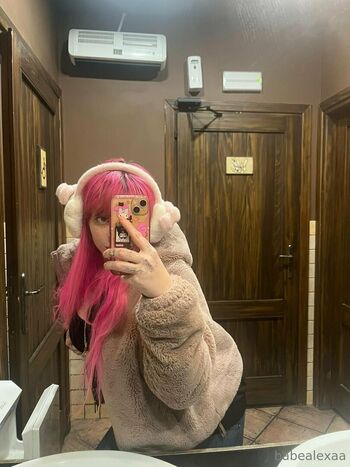 babealexaa