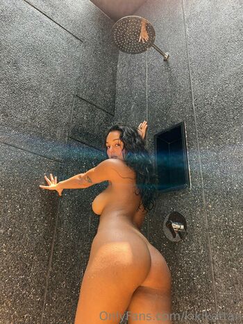 Babyfacedhoe