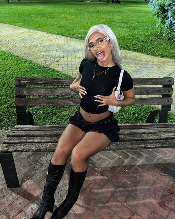 baddiejuu