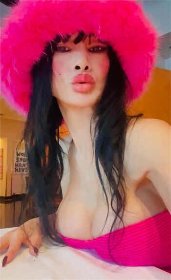 Bai Ling