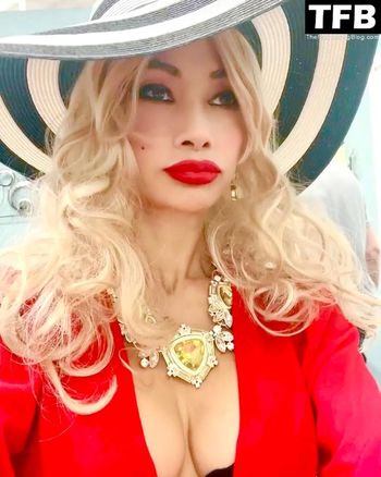 Bai Ling