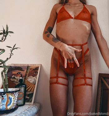 bakedblondi