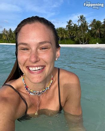 Bar Refaeli