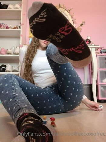 barbiedollfeetxoxofree
