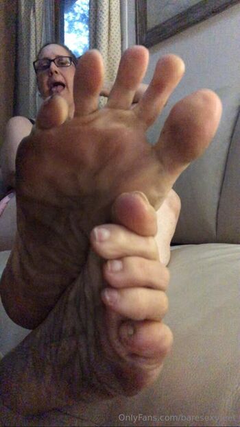 baresexyfeet