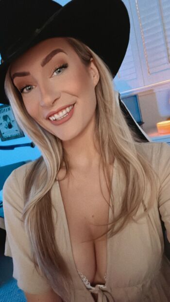 BasicWitGirl
