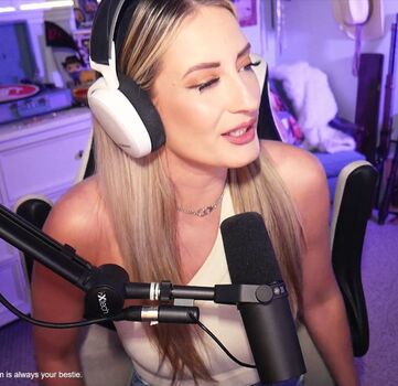 BasicWitGirl