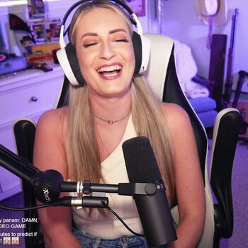 BasicWitGirl