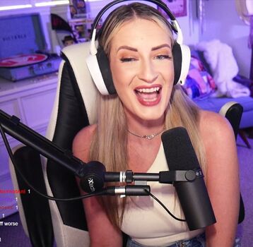 BasicWitGirl
