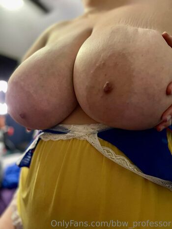 bbw_professor