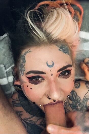 Bea_fu / beafu / beasmeralda