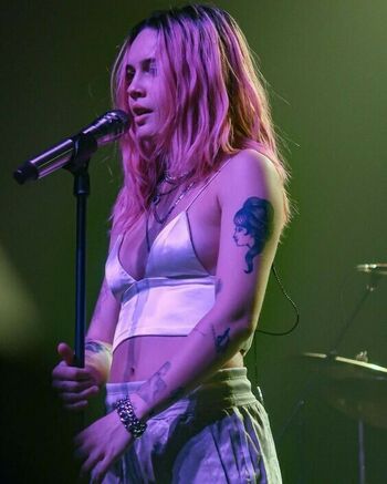 Bea Miller