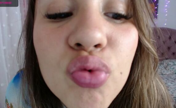 Beautiful_mia_