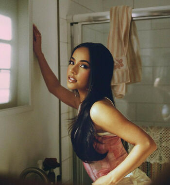 Becky G