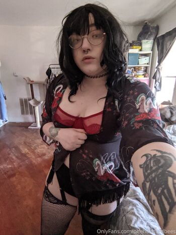 beebonesbaby