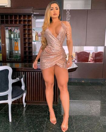 Bella Araujo