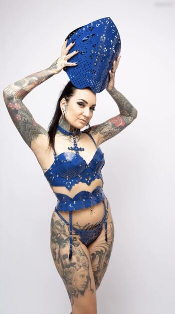 Bella Isadora