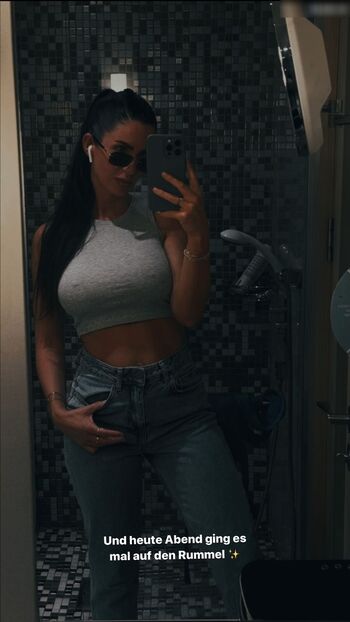Bella Kraus