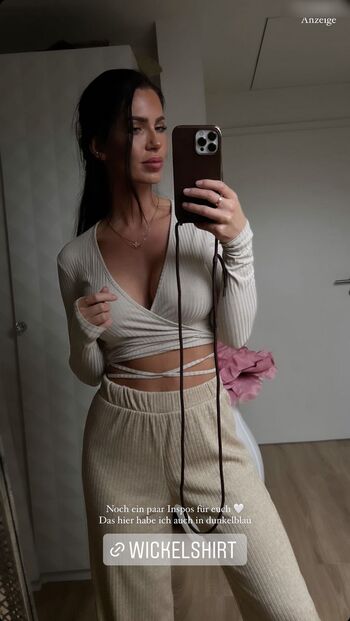 Bella Kraus