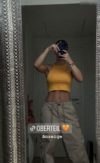 Bella Kraus
