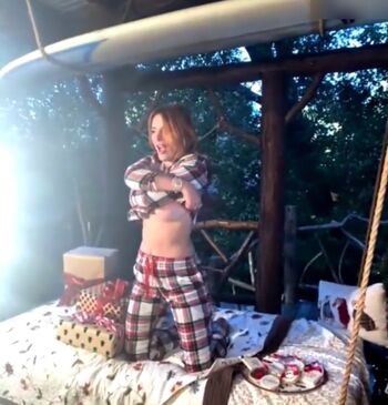Bella Thorne