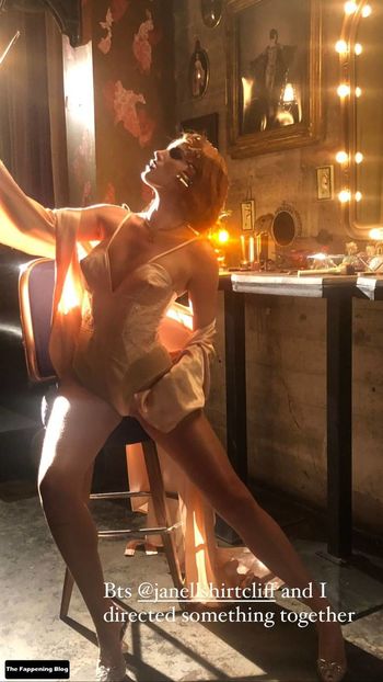 Bella Thorne
