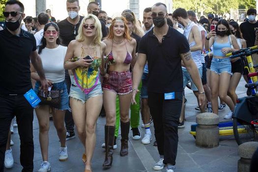 Bella Thorne