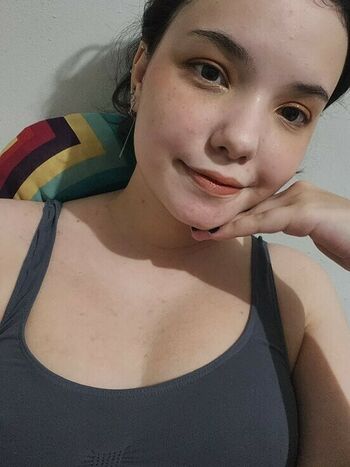 BellaPlays
