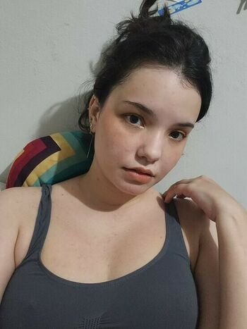 BellaPlays