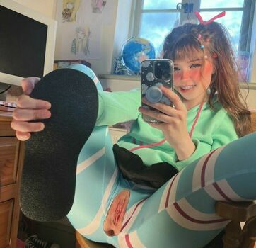 Belle Delphine