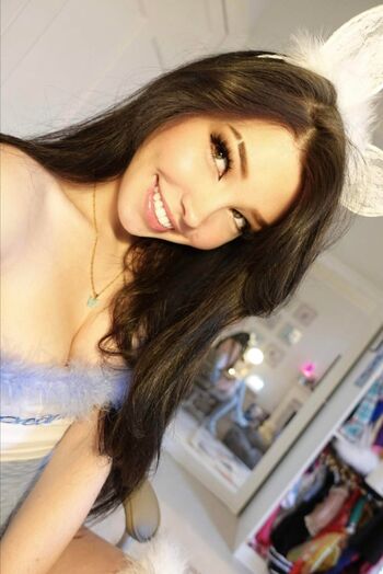Belle Delphine