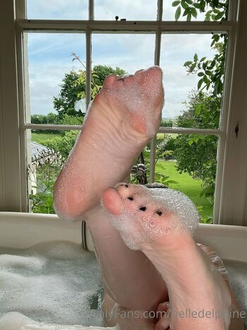 Belle Delphine