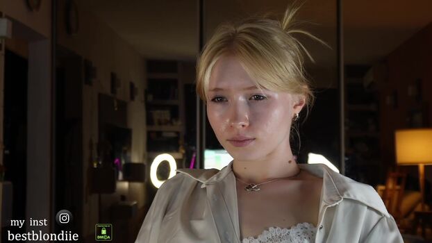 BestBlondiiecb