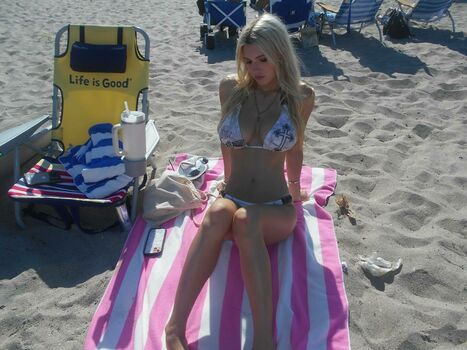 BestBlondiiecb