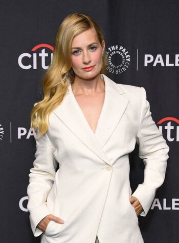 Beth Behrs