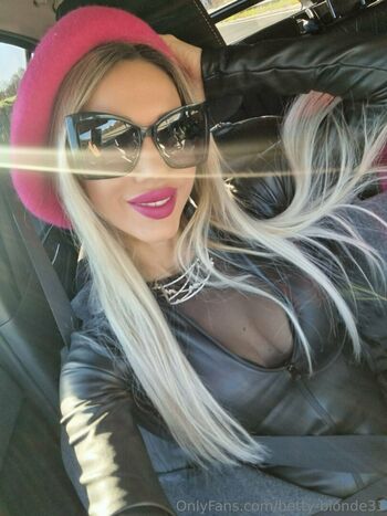 betty-blonde31