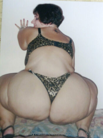 bigbootyasshley