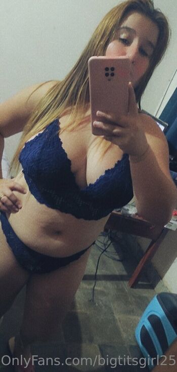 bigtitsgirl25