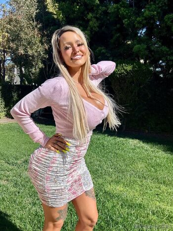 bimbowifey