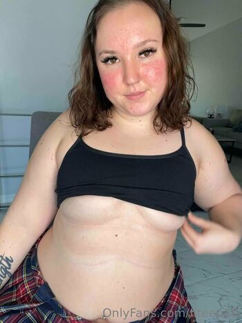 bisexualcollegegirl