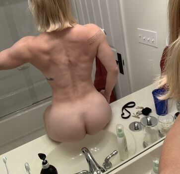 Blonde Fit Babe