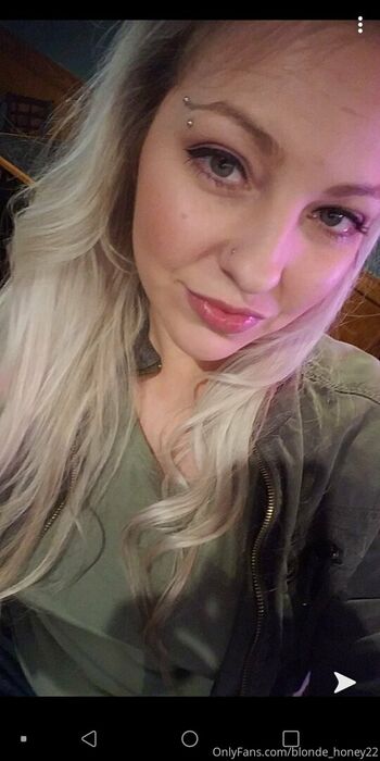 blonde_honey22