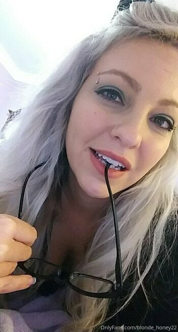 blonde_honey22
