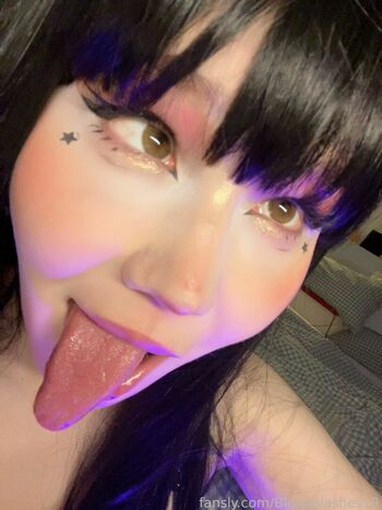 blondelashes19